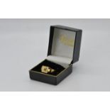 A gentleman's 9ct gold signet ring, stone set size W, approximately 3.5 grams all in.