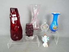 Glassware - a mixed lot of art glass vases to include a Whitefriars vase and similar,