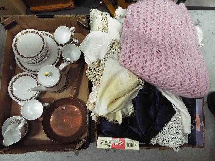 A mixed lot to include a Royal Tuscan tea set, vintage linen,