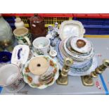 A mixed lot of predominantly ceramics to include Rorstrand, Wedgwood, Portmeirion,