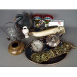 A mixed lot comprising metal ware to include plated ware, brass ware and other,
