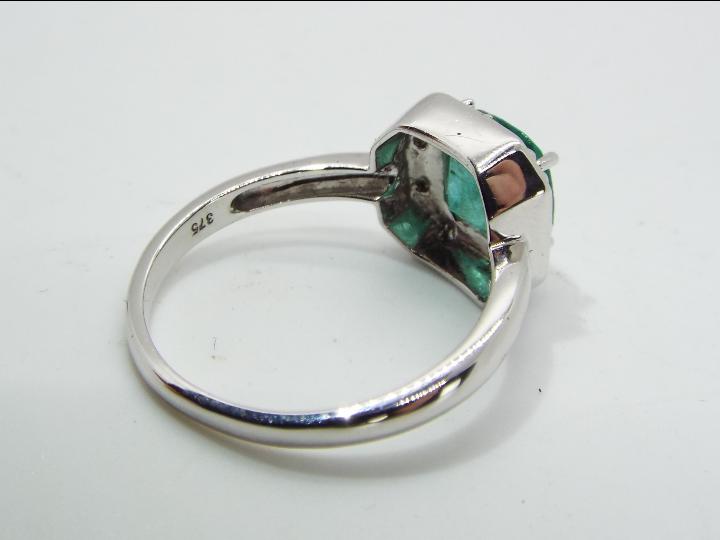 9ct Gold - a 9ct white gold ring set with diamonds and emerald, brilliant shape,size N, weight 0. - Image 4 of 5