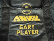 A Gary Player golf caddy holdall believed by the vendor that it was used by the South African