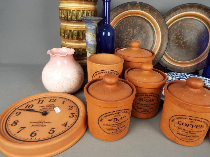 Lot to include a quantity of Henry Watson kitchen ware including storage jars and wall clock, - Image 4 of 5