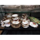 Royal Albert - A quantity of Royal Albert 'Old Country Roses' dinner and tea wares,