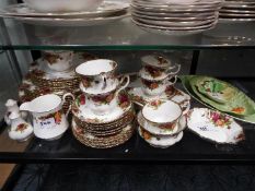 Royal Albert - A quantity of Royal Albert 'Old Country Roses' dinner and tea wares,