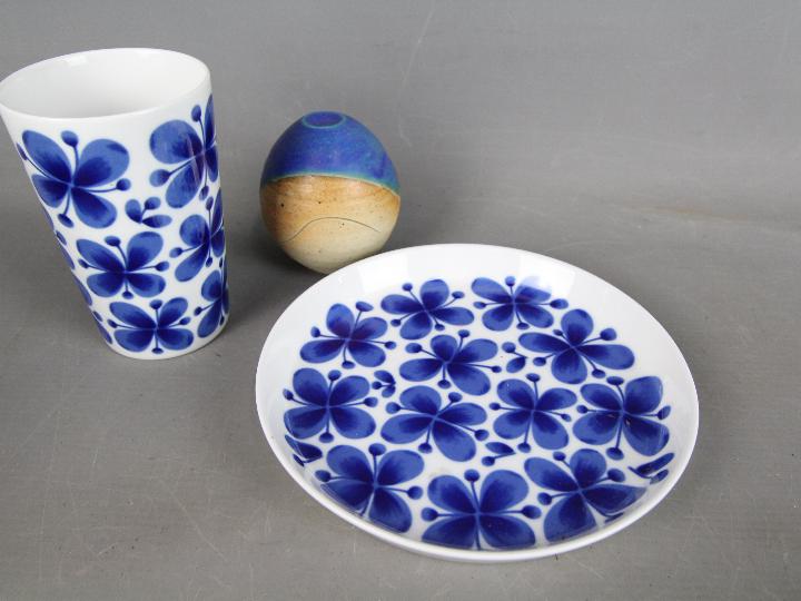 Scandinavian Ceramics - Lot to include a Marianne Westman for Rorstrand beaker and dish in the Mon - Image 2 of 3