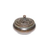 Bronze censor with lid, 10cm.