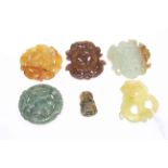 Collection of five Chinese jade roundel's and a Buddha (6).
