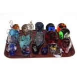 Thirteen elephant and four bird glass paperweights including Wedgwood and Mdina (17).
