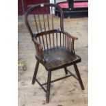 Windsor elm spoke back elbow chair.