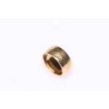 18 carat gold wedding band ring size J1/2.