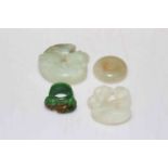Three small pieces of Chinese jade and jadeite ring (4).