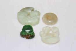 Three small pieces of Chinese jade and jadeite ring (4).