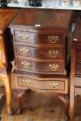 Neat mahogany serpentine front chest of four drawers, 79cm by 40cm.