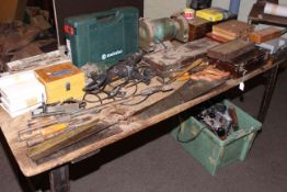 Collection of hand and power tools, chisels, saws, etc.