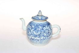 Small Chinese blue and white teapot, circa 1800, 10.5cm.