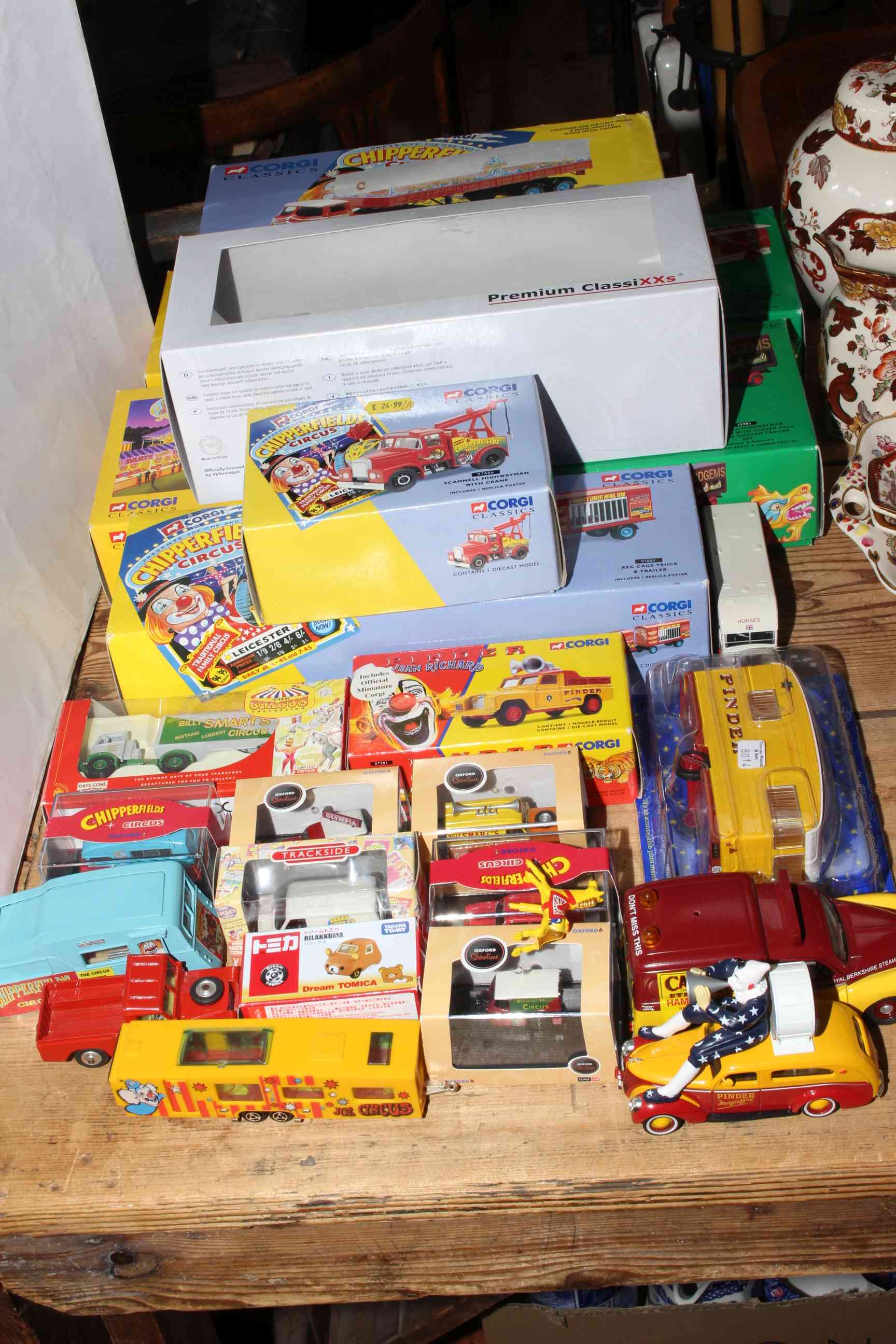 Collection of mostly boxed Corgi Classics Showman and Circus, etc (22 pieces).