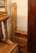 Artists adjustable easel, rule and three drawer pedestal chest (3).