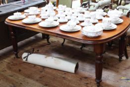 Victorian mahogany extending dining table, leaf and two winders on fluted legs,