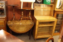 Georgian oak drop leaf table,