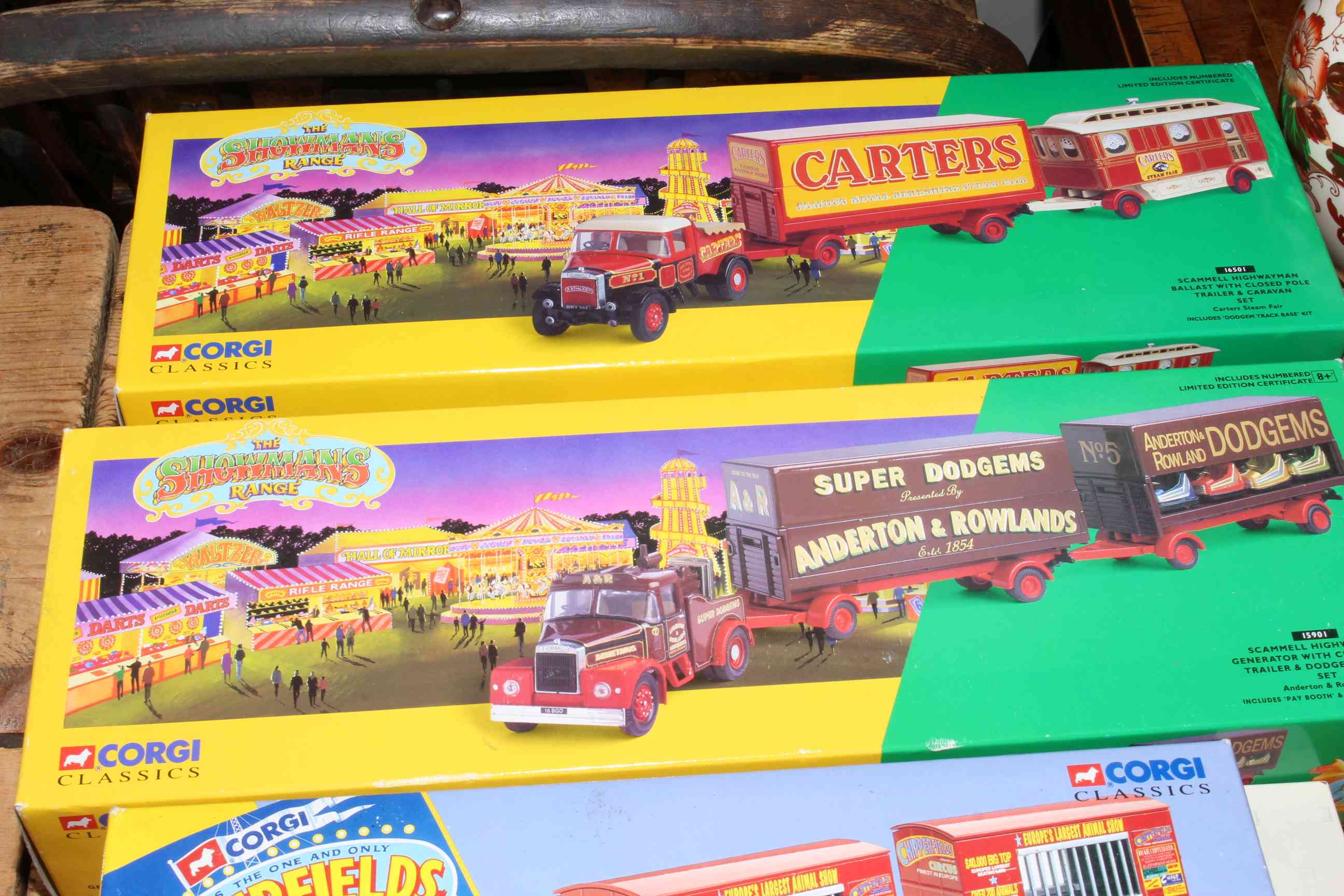 Collection of mostly boxed Corgi Classics Showman and Circus, etc (22 pieces). - Image 3 of 3