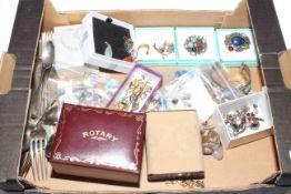 Box of costume jewellery.