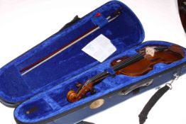 Stentor Student I violin with bow and case.