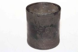 Chinese bronze brush pot with engraved decoration, 10cm.