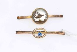 9 carat gold bar brooch and 18 carat gold button mounted on brooch (2).