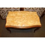 Marble topped cabriole leg coffee table of serpentine form, 47cm by 82cm.