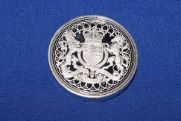 One hundred pounds Gibraltar Queen Elizabeth II 90th birthday silver piedfort 2016 coin.
