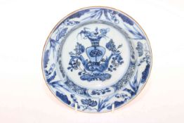 Antique Chinese blue and white dish, 16.5cm diameter.