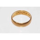 22 carat gold wedding band ring, size K.