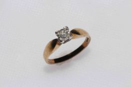 Solitaire diamond ring set in 9 carat gold, size L.