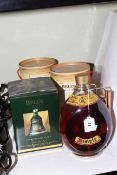 Dimple Scotch whisky, Bell's Christmas decanter and two Bell's Extra Special whisky (4).