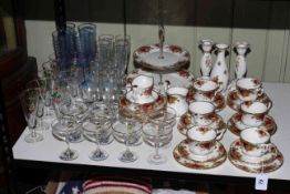 Twenty nine pieces of Royal Albert Old Country Roses including cake stand,