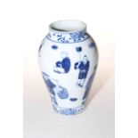 Chinese blue and white vase with male figure decoration, 18cm.