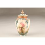 Hadleys Worcester pot pourri vase and cover. Hand painted with roses. 15cm high.