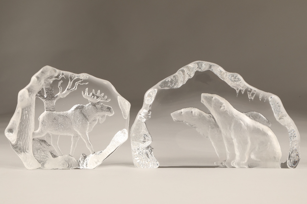 Six large Swedish glass wildlife paper weights by Mats Jonasson, including; Polar Bear 15cm long