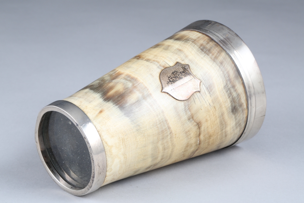 Victorian silver lipped horn beaker, assay marked London 1869 Elkington & Co. 16cm high - Bild 2 aus 3