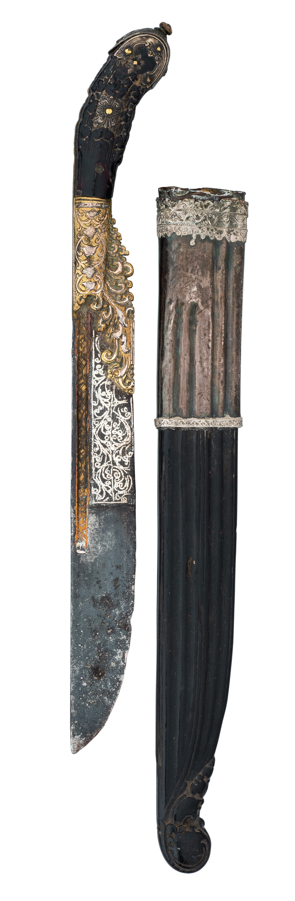 A CEYLONESE SILVER-MOUNTED DAGGER (PIHA KAETTA), 18TH CENTURY