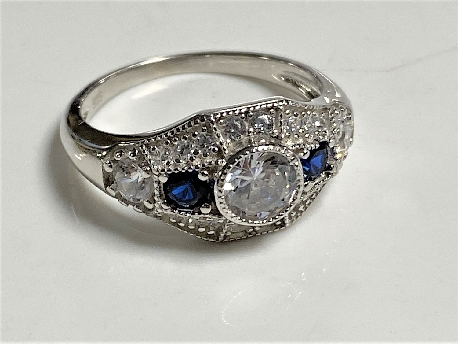 A silver Art Deco style ring