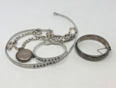 A collection of silver jewellery,