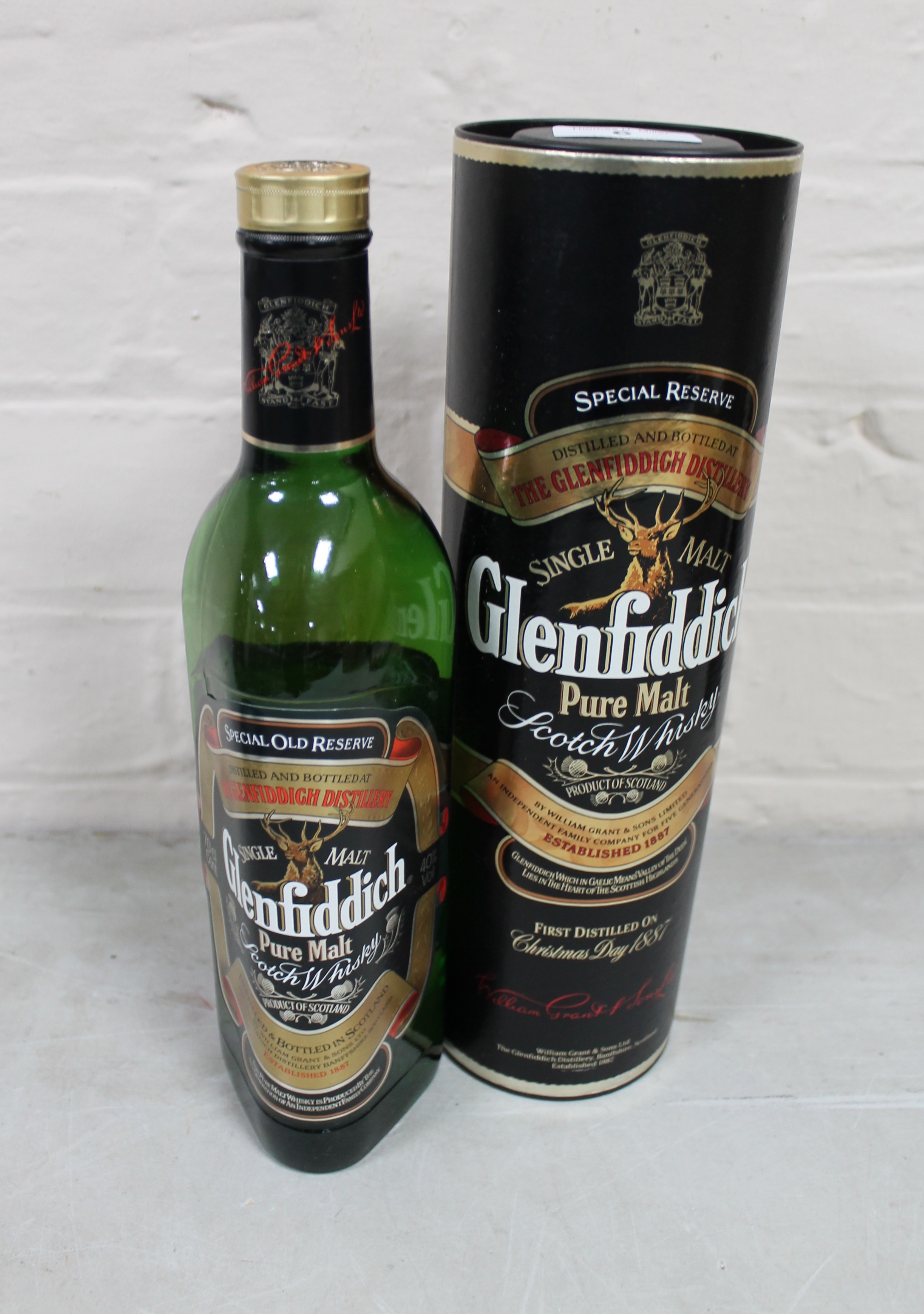 A 70cl bottle of Glenfiddich pure malt Scotch whisky, Special Old Reserve,