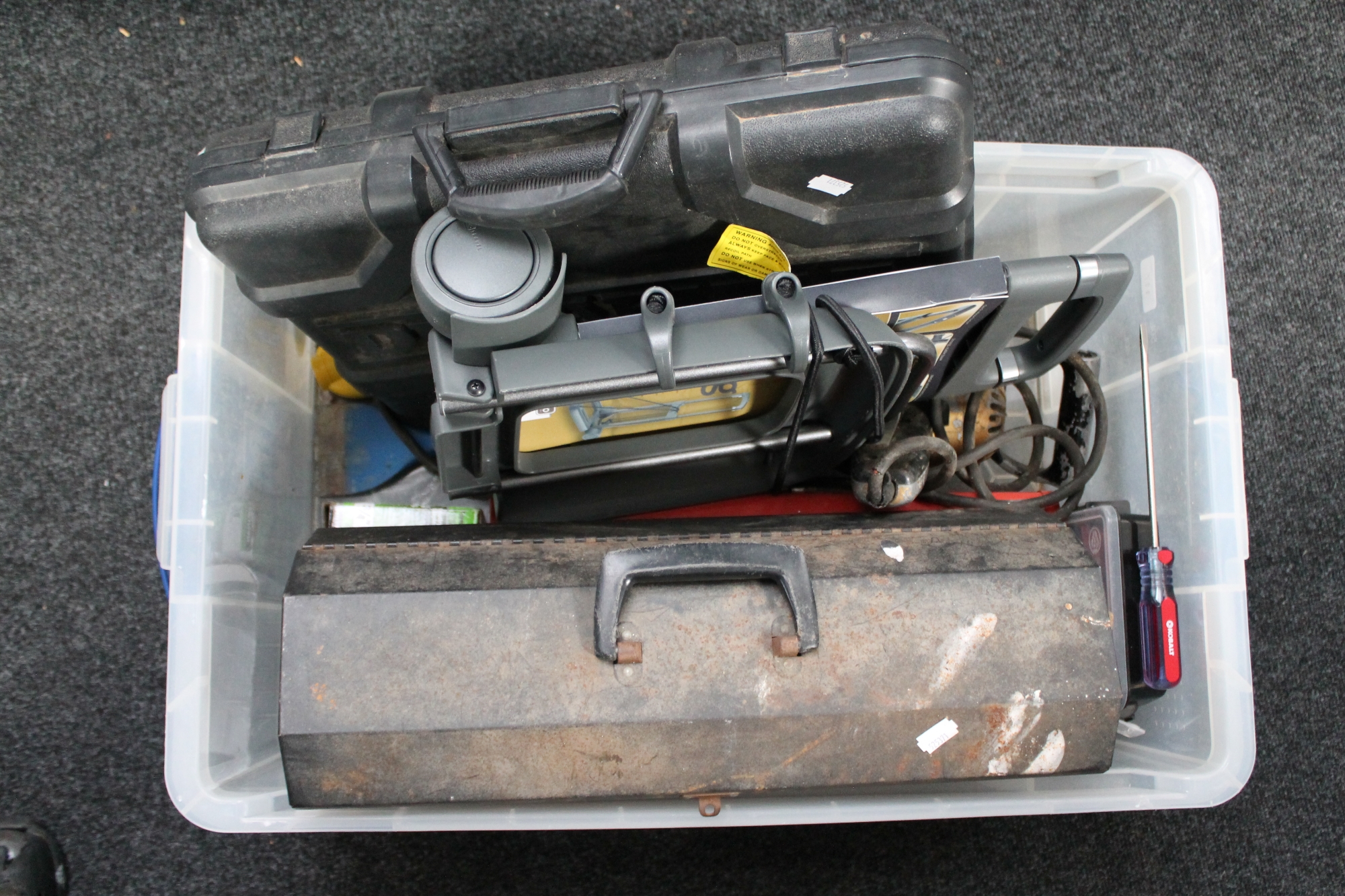 A box of metal tool box and hand tools, electric drill, cased tool kit,