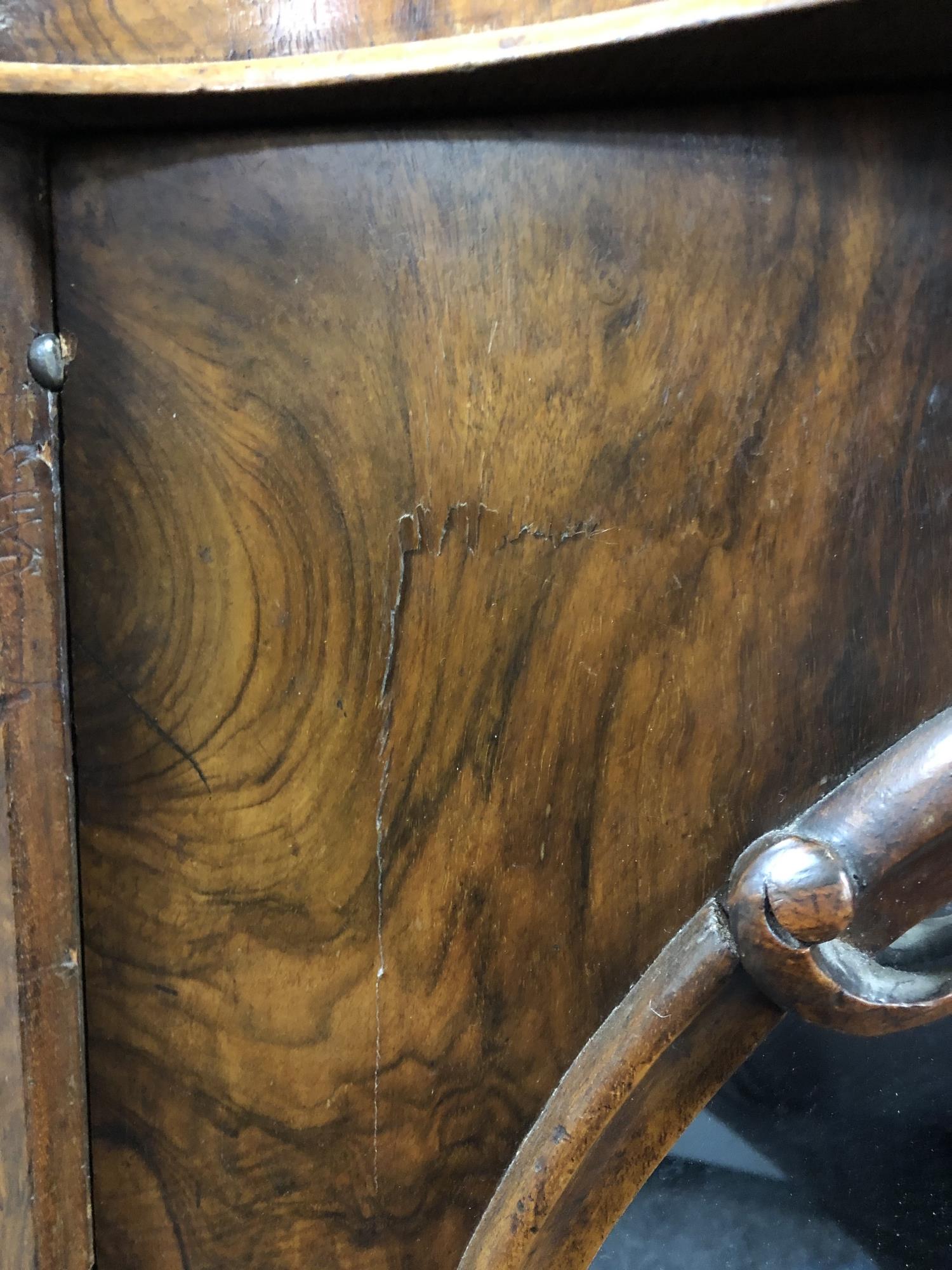 A Victorian rosewood serpentine front triple mirror door sideboard (no marble top) - Image 4 of 7