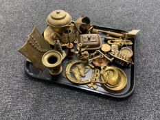 A tray of 20th century brass and copper ware - nut crackers, miniature pill box, horse brasses,