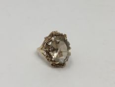 A 9ct gold quartz ring, size P CONDITION REPORT: 8.6g.