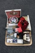 A tray of a large quantity of assorted costume jewellery and jewellery boxes,